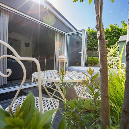 Hideaway Cabin For Two On Edge Of New Forest Hinton  Zewnętrze zdjęcie